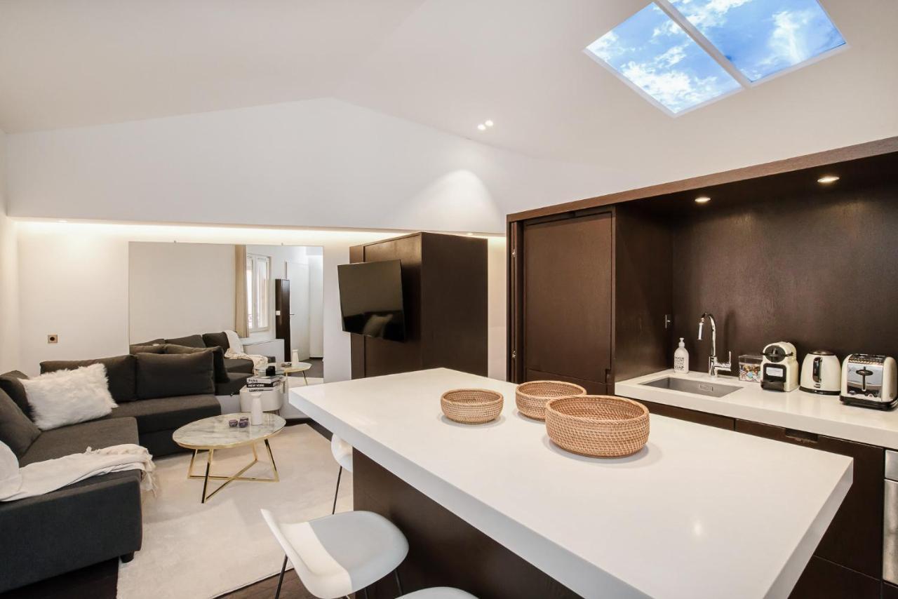 Appartement Place Des Lices Avec Parking Saint-Tropez Eksteriør billede